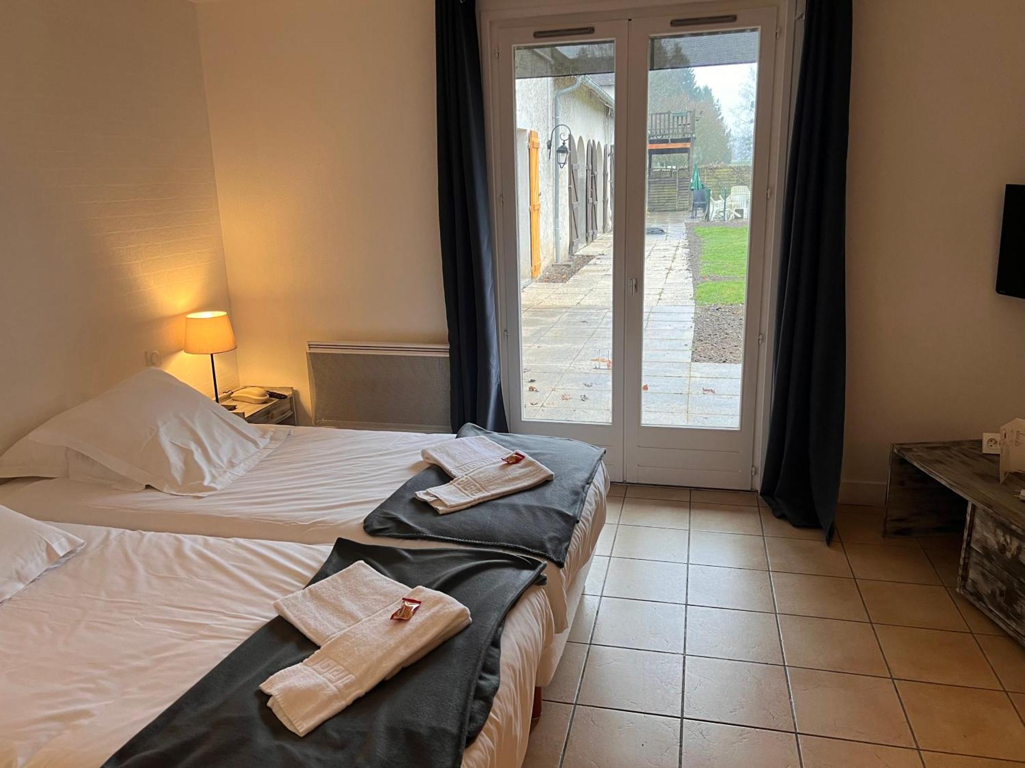 Golf Hotel De La Carte Chouzy-sur-Cisse ภายนอก รูปภาพ